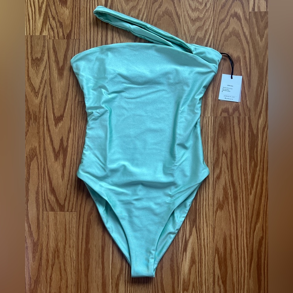NWT Jade Swim Halo One piece in Seafoam, Size Small
